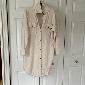 Anthro Ribbed Buttondown in Cream